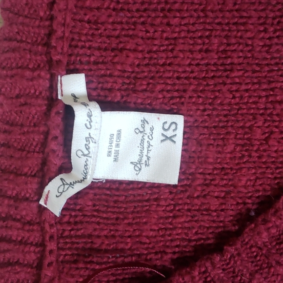 American Rag Sweater - Picture 2 of 3